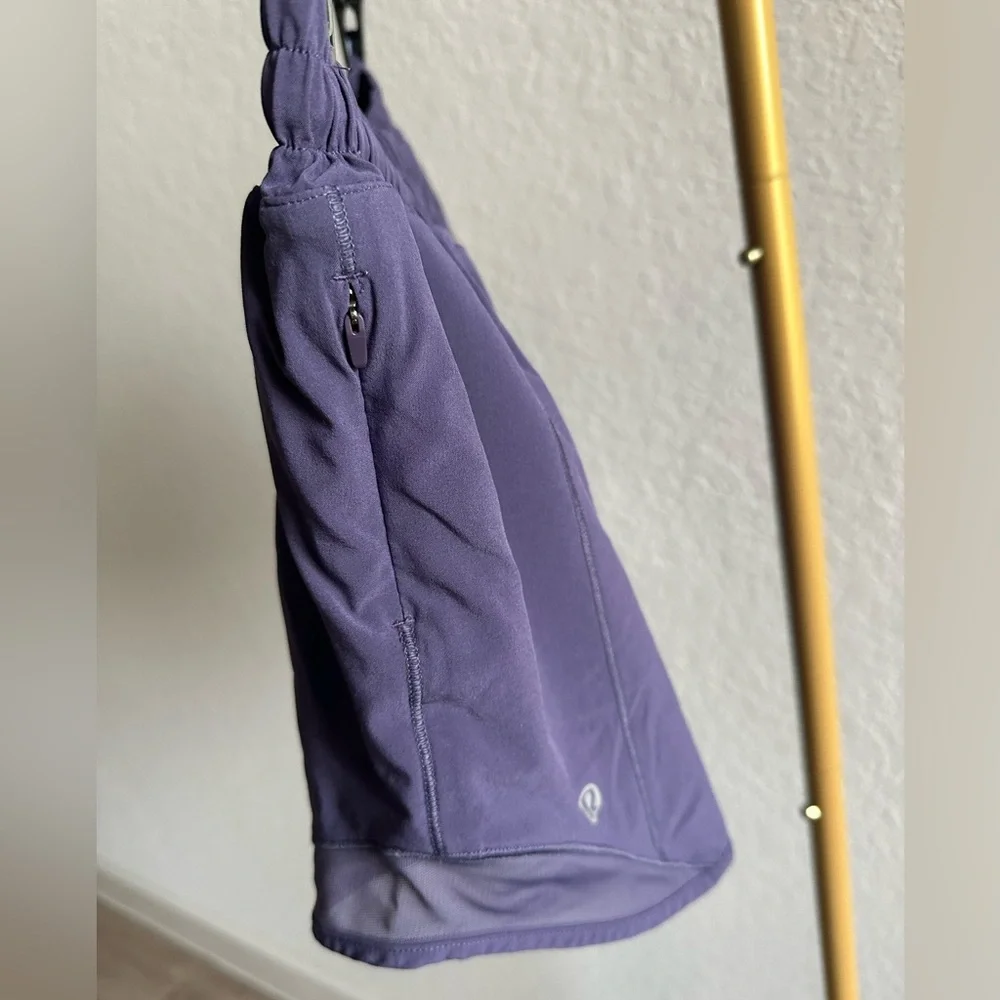 Lululemon Hotty Hot Low-Rise Lined Short 4” - Picture 5 of 6